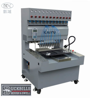 Un buen precio. Máquina de fabricación de llaveros de silicona de PVC Dispensación de parches de goma OEM en línea