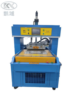 Un buen precio. Presión de la máquina de relieve de tejido 3D de lino espandéx para prendas de vestir en línea