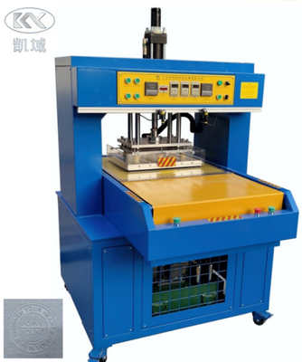 Máquina de relieve de telas 3D de silicona para prendas de vestir semiautomática