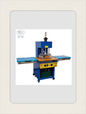 Un buen precio. KY-0205 Crear etiquetas únicas de prendas de vestir con una máquina de relieve de prendas de vestir de presión y temperatura ajustable en línea